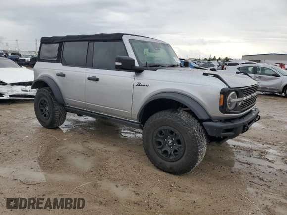 2022 Ford Bronco with VIN 1FMEE5DP0NLA72068, listed as a Copart auction lot 50737275 with 26,328 mi miles and Salvage Title. Bid and sale history available at carsss.com. Image 4.