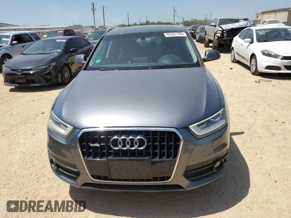 2015 Audi Q3 Prestige with VIN WA1GFCFS2FR000393, listed as a Copart auction lot 52597105 with 118,141 mi miles and Clean title. Bid and sale history available at DreamBid. Image 5.