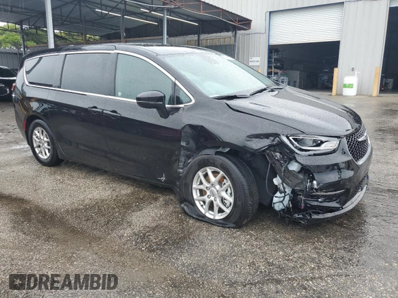 2025 Chrysler Pacifica Select z VIN 2C4RC1BGXSR544657, wystawiony jako Copart lot #59881285 z przebiegiem 4 119 mil mil oraz Nie do naprawy • Non repairable. Historia ofert i sprzedaży dostępna na DreamBid. Obrazek 4.