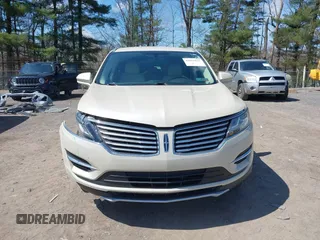 2018 Lincoln MKC Premiere with VIN 5LMCJ1C9XJUL03767, listed as a IAAI auction lot 42055927 with 39,718 mi miles and . Bid and sale history available at DreamBid. Image 13.