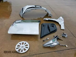 2021 Toyota Prius L Eco with VIN JTDKAMFU1M3142014, listed as a Copart auction lot 55038365 with 76,211 mi miles and Salvage title. Bid and sale history available at DreamBid. Image 12.
