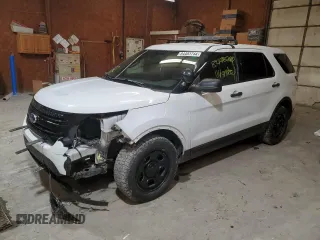 2015 Ford Utility Police Interceptor with VIN 1FM5K8AR1FGC66697, listed as a Copart auction lot 84403744 with 0 mi miles and Salvage Title. Bid and sale history available at carsss.com. Image 1.