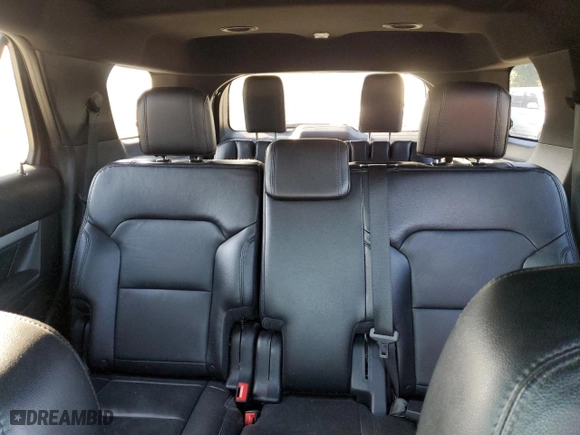 2017 Ford Explorer XLT with VIN 1FM5K7D8XHGA46457, listed as a Copart auction lot 48047445 with 121,625 mi miles and Salvage Title. Bid and sale history available at carsss.com. Image 10.