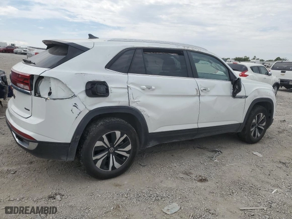 2024 Volkswagen Atlas Cross Sport 2.0T SE with VIN 1V2LE2CA6RC204696, listed as a Copart auction lot 66779284 with 15,222 mi miles and Salvage Title. Bid and sale history available at carsss.com. Image 3.