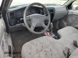 2001 Toyota Tacoma z VIN 5TEPM62N71Z875981, wystawiony jako Copart lot #61310975 z przebiegiem 256 779 mil mil oraz Czysty tytuł • Clean title. Historia ofert i sprzedaży dostępna na DreamBid. Obrazek 8.