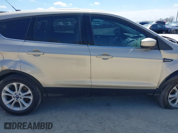 2017 Ford Escape SE with VIN 1FMCU0GD4HUC86848, listed as a IAAI auction lot 41877737 with 59,387 mi miles. Bid and sale history available at carsss.com. Image 13.