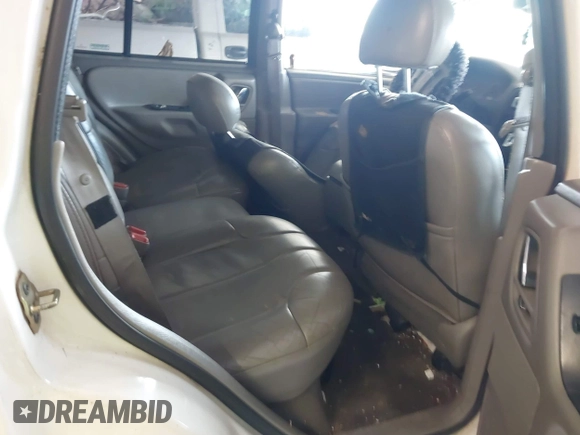 2000 Jeep Grand Cherokee Laredo with VIN 1J4G248S7YC363891, listed as a IAAI auction lot 42715393 with 238,686 mi miles and . Bid and sale history available at DreamBid. Image 8.