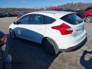 2012 Ford Focus SE z VIN 1FAHP3K29CL265135, wystawiony jako IAAI lot #40989480 z przebiegiem 158 742 mil mil oraz . Historia ofert i sprzedaży dostępna na DreamBid. Obrazek 3.