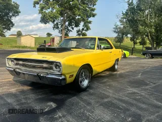 1969 Dodge Dart z VIN LP23D9E103561, wystawiony jako Copart lot #59427975 z przebiegiem 36 296 mil mil oraz Czysty tytuł • Clean title. Historia ofert i sprzedaży dostępna na DreamBid. Obrazek 2.