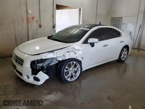 2014 Nissan Maxima SV with VIN 1N4AA5AP1EC453369, listed as a Copart auction lot 52077375 with 139,554 mi miles and Salvage Title. Bid and sale history available at DreamBid. Image 1.