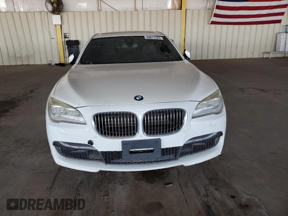 2013 BMW 7 Series 750Li with VIN WBAYE8C59DD132700, listed as a Copart auction lot 59911725 with 119,275 mi miles and Clean title. Bid and sale history available at DreamBid. Image 5.