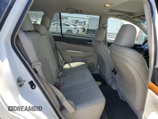 2014 Subaru Outback Limited with VIN 4S4BRBMC7E3284081, listed as a Copart auction lot 60576895 with 185,610 mi miles and Clean title. Bid and sale history available at DreamBid. Image 11.