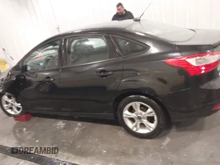 2014 Ford Focus SE with VIN 1FADP3F29EL287969, listed as a IAAI auction lot 41321168 with 98,898 mi miles. Bid and sale history available at carsss.com. Image 14.