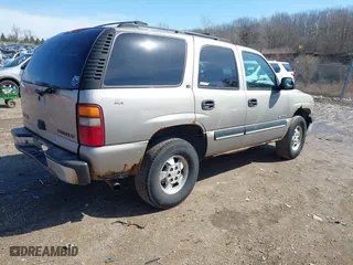 2001 Chevrolet Tahoe LS with VIN 1GNEK13T51J260439, listed as a IAAI auction lot 41853918 with 209,630 mi miles. Bid and sale history available at carsss.com. Image 4.