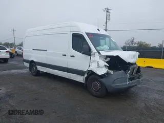 2022 Mercedes-Benz Sprinter Cargo with VIN W1Y40CHY4NT094656, listed as a IAAI auction lot 41038339 with 76,599 mi miles. Bid and sale history available at carsss.com. Image 1.