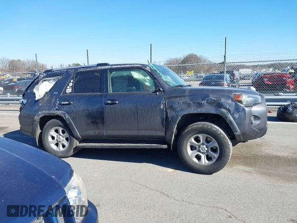 2021 Toyota 4Runner SR5 z VIN JTEMU5JR7M5953230, wystawiony jako IAAI lot #41705423 z przebiegiem 64 240 mil mil oraz . Historia ofert i sprzedaży dostępna na DreamBid. Obrazek 13.