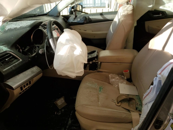 2015 Subaru Outback Premium with VIN 4S4BSACCXF3245809, listed as a Copart auction lot 44204985 with 141,267 mi miles and Salvage title. Bid and sale history available at DreamBid. Image 7.