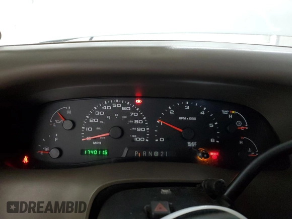 2003 Ford F-250 XL z VIN 1FTNW21L43ED61246, wystawiony jako Copart lot #89172355 z przebiegiem 174 011 mil mil oraz Szkoda całkowita • Salvage title. Historia ofert i sprzedaży dostępna na DreamBid. Obrazek 9.