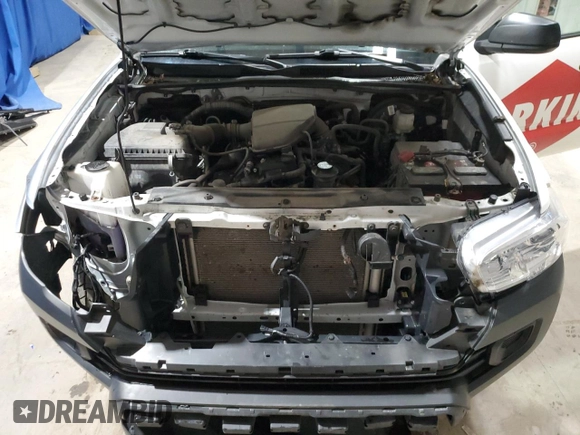 2022 Toyota Tacoma SR z VIN 3TYRX5GN8NT048999, wystawiony jako Copart lot #59552035 z przebiegiem 115 843 mil mil oraz Czysty tytuł • Clean title. Historia ofert i sprzedaży dostępna na DreamBid. Obrazek 11.