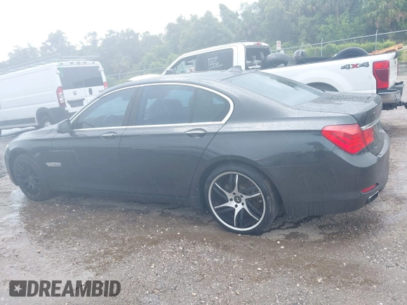 2011 BMW 7 Series 750i xDrive с VIN WBAKC6C54BC394675, выставлен на аукционе IAAI как лот 42394276 с пробегом 207 246 миль миль и . История ставок и продаж доступна на DreamBid. Изображение 14.