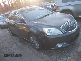 2014 Buick Verano Leather Group with VIN 1G4PS5SK8E4179596, listed as a IAAI auction lot 41280351 with 206,905 mi miles. Bid and sale history available at carsss.com. Image 1.