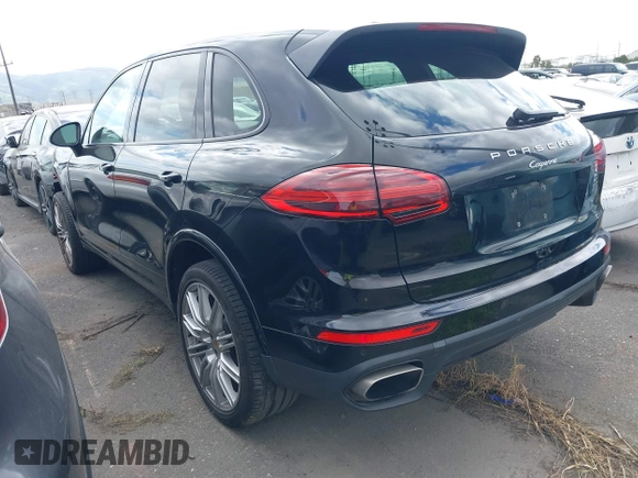2018 Porsche Cayenne z VIN WP1AA2A24JKA02500, wystawiony jako IAAI lot #41885724 z przebiegiem 70 183 mil mil oraz . Historia ofert i sprzedaży dostępna na DreamBid. Obrazek 3.