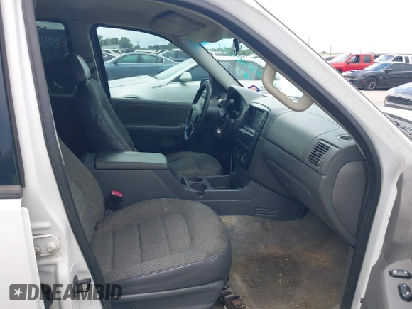 2004 Ford Explorer с VIN 1FMDU62K64UB19091, выставлен на аукционе IAAI как лот 42689071 с пробегом 180 196 миль миль и . История ставок и продаж доступна на DreamBid. Изображение 5.