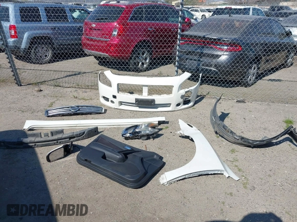 2014 Nissan Maxima SV с VIN 1N4AA5AP4EC483272, выставлен на аукционе IAAI как лот 41668364 с пробегом 186 132 миль миль и . История ставок и продаж доступна на DreamBid. Изображение 12.