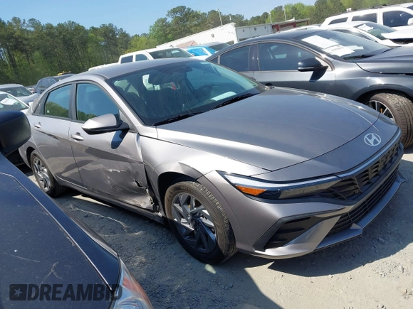 2024 Hyundai Elantra SEL with VIN KMHLM4DG5RU663095, listed as a IAAI auction lot 41984791 with 30,590 mi miles. Bid and sale history available at carsss.com. Image 13.