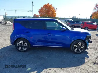 2023 Kia Soul GT-Line with VIN KNDJ53AU3P7208352, listed as a IAAI auction lot 40664100 with 7,484 mi miles. Bid and sale history available at carsss.com. Image 14.