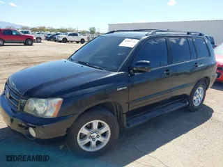 2002 Toyota Highlander with VIN JTEGF21A620041053, listed as a IAAI auction lot 41803741 with 203,072 mi miles. Bid and sale history available at carsss.com. Image 2.