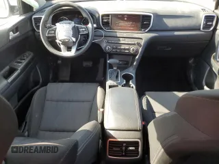 2022 Kia Sportage LX with VIN KNDPMCAC7N7986154, listed as a Copart auction lot 54330745 with 31,408 mi miles and Salvage Title. Bid and sale history available at carsss.com. Image 8.
