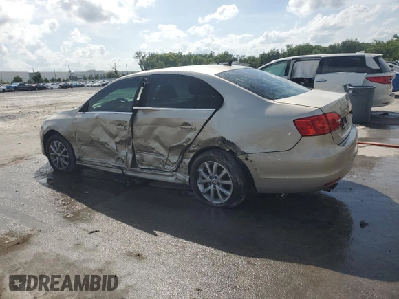 2013 Volkswagen Jetta Sedan SE with VIN 3VWDP7AJ6DM212978, listed as a Copart auction lot 52111355 with 210,114 mi miles and Salvage Title. Bid and sale history available at carsss.com. Image 2.