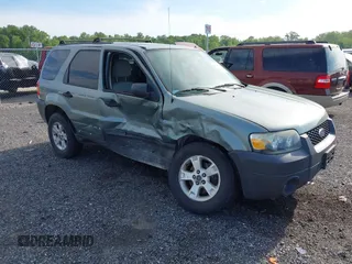 2005 Ford Escape XLT с VIN 1FMYU93165KB95125, выставлен на аукционе IAAI как лот 42227060 с пробегом 122 117 миль миль и . История ставок и продаж доступна на DreamBid. Изображение 1.