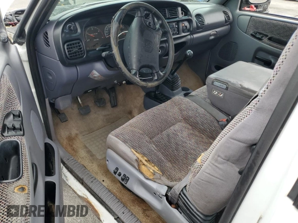 1998 Dodge Ram 2500 with VIN 3B7KF22D7WG138206, listed as a Copart auction lot 53313395 with 333,521 mi miles and Salvage Title. Bid and sale history available at carsss.com. Image 8.