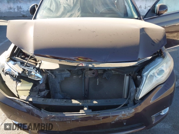 2011 Toyota Avalon with VIN 4T1BK3DB2BU420950, listed as a IAAI auction lot 41331545 with 86,908 mi miles and . Bid and sale history available at DreamBid. Image 10.