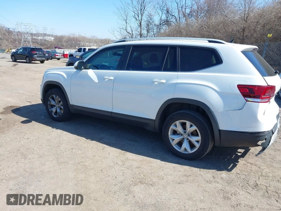 2018 Volkswagen Atlas SE with VIN 1V2LR2CA3JC577302, listed as a IAAI auction lot 41733691 with 66,185 mi miles and . Bid and sale history available at DreamBid. Image 3.