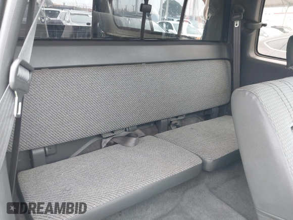 1995 Toyota T100 DX with VIN JT4VD12E1S0006336, listed as a IAAI auction lot 42153039 with 197,002 mi miles and . Bid and sale history available at DreamBid. Image 8.