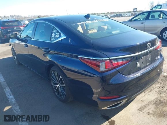 2024 Lexus ES with VIN 58ADZ1B16RU170845, listed as a IAAI auction lot 41897165 with 11,704 mi miles. Bid and sale history available at carsss.com. Image 3.