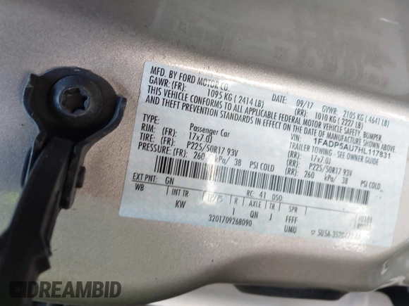 2017 Ford C-Max SE z VIN 1FADP5AU7HL117831, wystawiony jako IAAI lot #42034045 z przebiegiem 124 014 mil mil oraz . Historia ofert i sprzedaży dostępna na DreamBid. Obrazek 9.