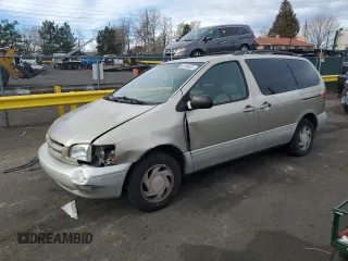 2000 Toyota Sienna LE with VIN 4T3ZF13C9YU206555, listed as a Copart auction lot 50369625 with 243,829 mi miles and Salvage Title. Bid and sale history available at carsss.com. Image 1.