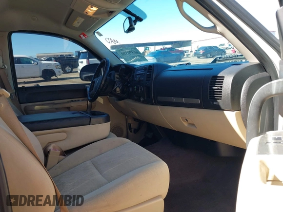 2008 GMC Sierra 1500 SLE1 with VIN 3GTEK13J58G223216, listed as a IAAI auction lot 41390350 with 349,296 mi miles. Bid and sale history available at carsss.com. Image 5.