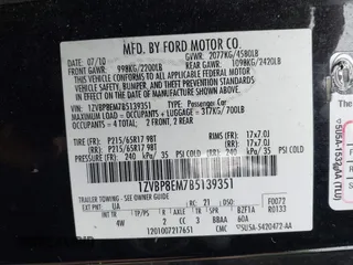 2011 Ford Mustang V6 z VIN 1ZVBP8EM7B5139351, wystawiony jako IAAI lot #42471805 z przebiegiem 80 513 mil mil oraz . Historia ofert i sprzedaży dostępna na DreamBid. Obrazek 9.