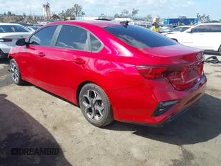 2021 Kia Forte LXS with VIN 3KPF24ADXME304866, listed as a IAAI auction lot 41938864 with 58,041 mi miles. Bid and sale history available at carsss.com. Image 3.