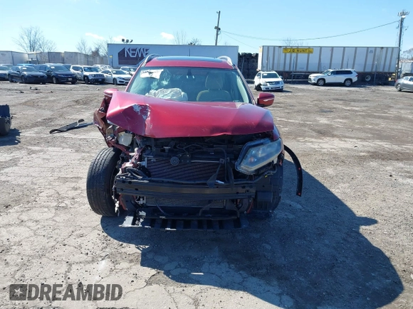 2015 Nissan Rogue SL with VIN 5N1AT2MT4FC921992, listed as a IAAI auction lot 41754087 with 211,116 mi miles. Bid and sale history available at carsss.com. Image 13.