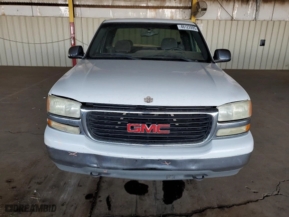 2002 GMC Sierra 1500 SLE with VIN 2GTEC19T721268969, listed as a Copart auction lot 46122895 with 249,649 mi miles and Salvage Title. Bid and sale history available at carsss.com. Image 5.
