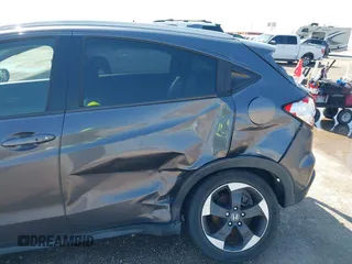 2018 Honda HR-V EX-L Navi with VIN 3CZRU6H7XJM700052, listed as a IAAI auction lot 41956296 with 88,204 mi miles. Bid and sale history available at carsss.com. Image 6.