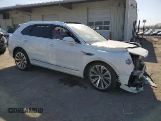 2022 Bentley Bentayga V8 с VIN SJAAM2ZV2NC017389, выставлен на аукционе Copart как лот 48965325 с пробегом 18 746 миль миль и Списание • Salvage title. История ставок и продаж доступна на DreamBid. Изображение 4.