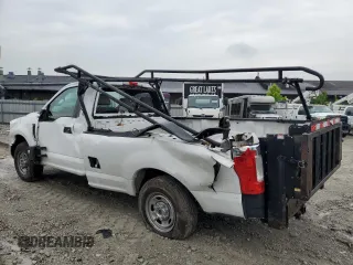 2018 Ford F-250 XL z VIN 1FTBF2A62JEC19911, wystawiony jako Copart lot #58555025 z przebiegiem 228 433 mil mil oraz Szkoda całkowita • Salvage title. Historia ofert i sprzedaży dostępna na DreamBid. Obrazek 2.