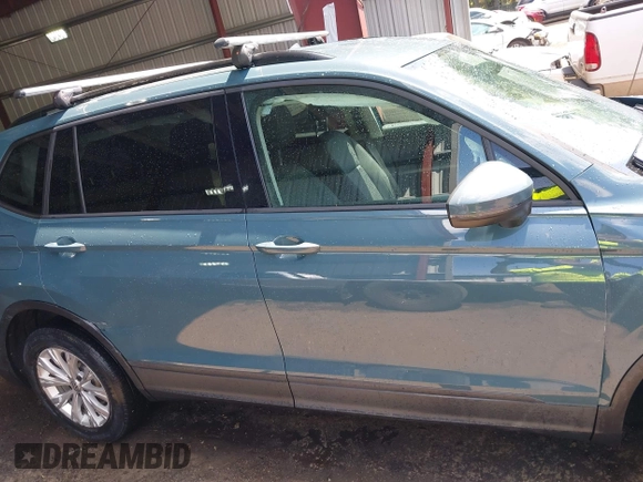 2019 Volkswagen Tiguan S z VIN 3VV0B7AX2KM118969, wystawiony jako IAAI lot #42148251 z przebiegiem 70 888 mil mil oraz . Historia ofert i sprzedaży dostępna na DreamBid. Obrazek 13.